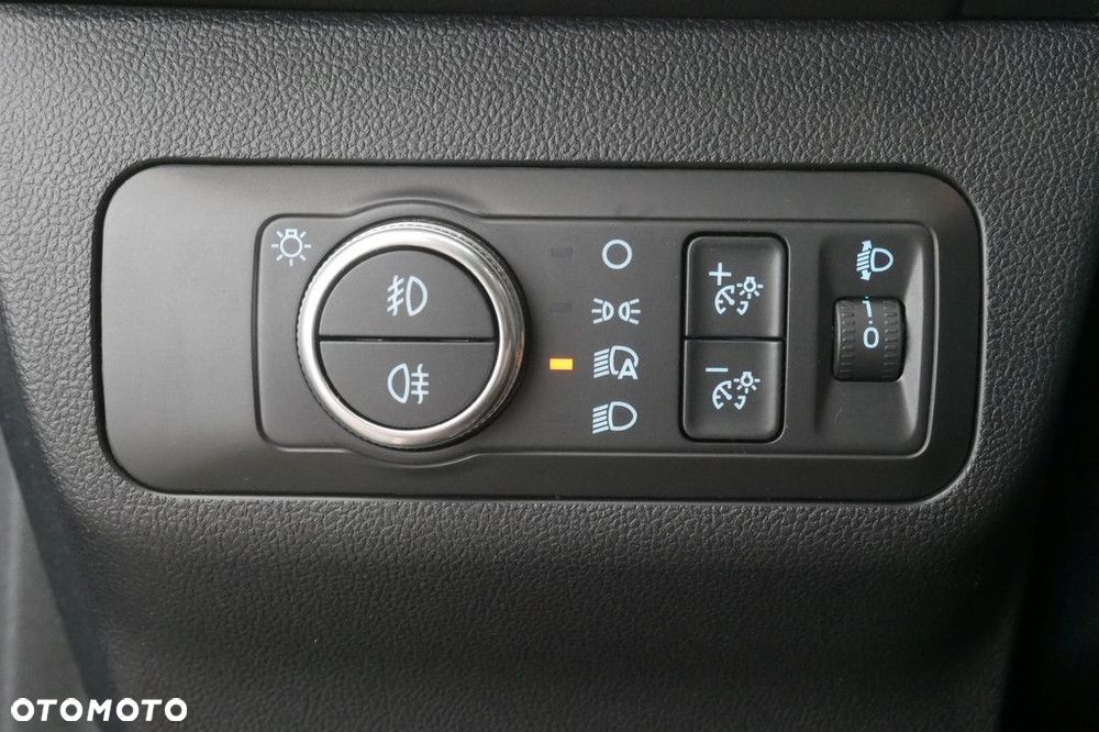 Ford Kuga - 36