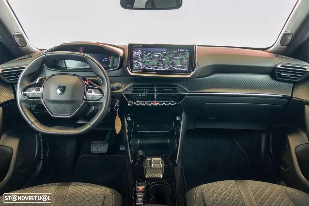 Peugeot 2008 1.2 PureTech Allure EAT8 - 4