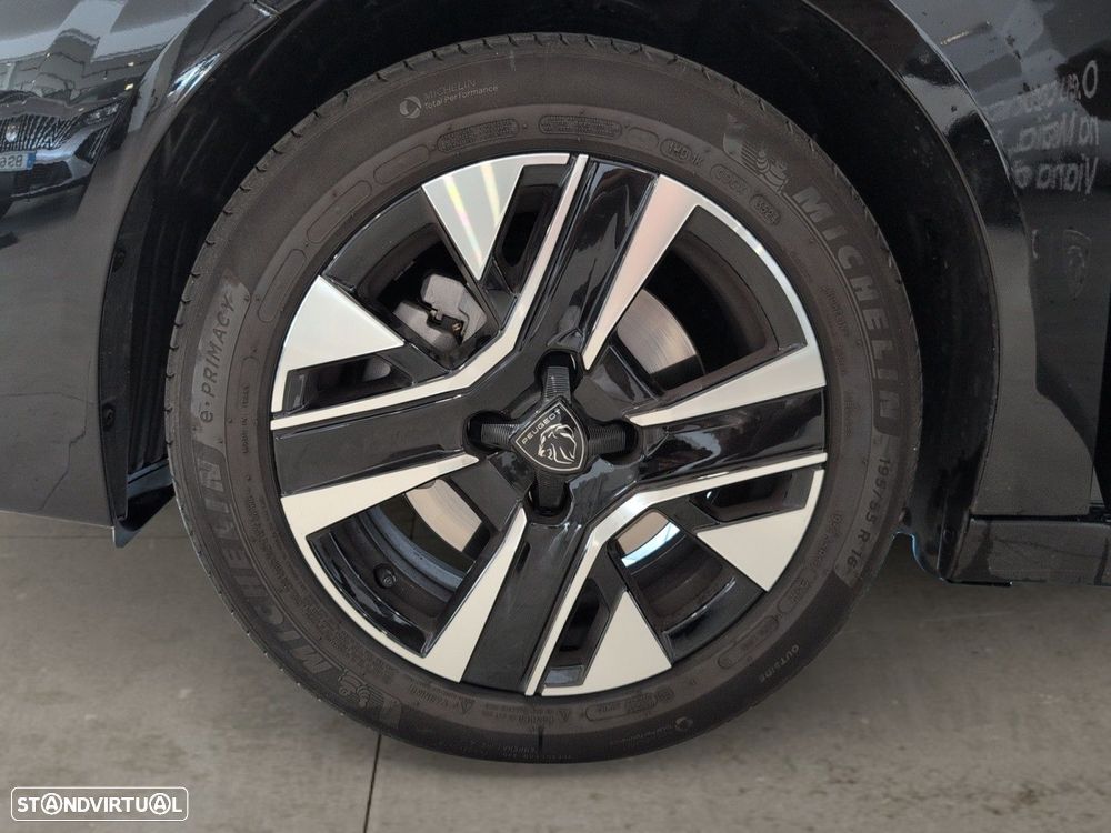 Peugeot 208 1.2 PureTech Allure - 15