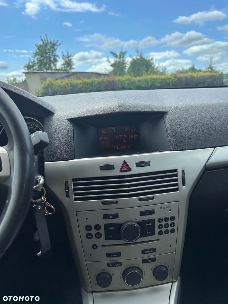 Opel Astra 1.6 - 10