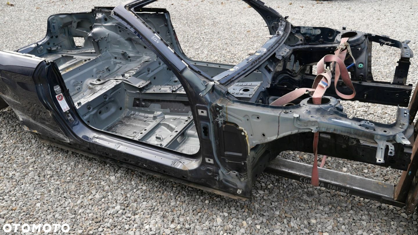 BMW F33 CABRIO BUDA KAROSERIA ĆWIARTKA A89 - 4