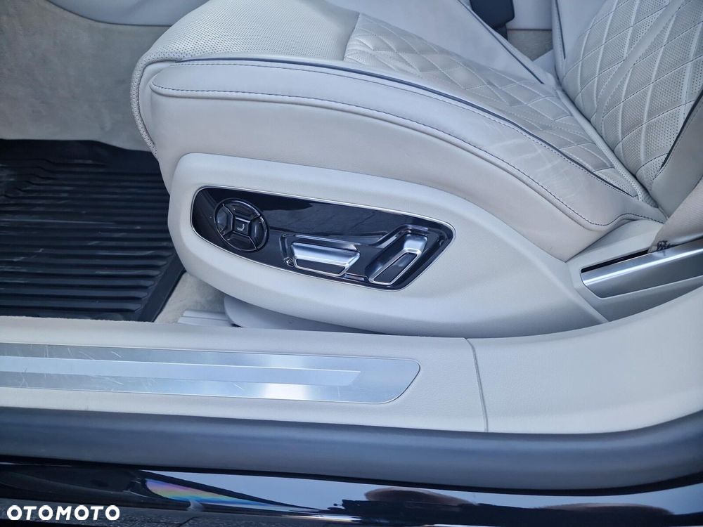 Audi A8 - 15