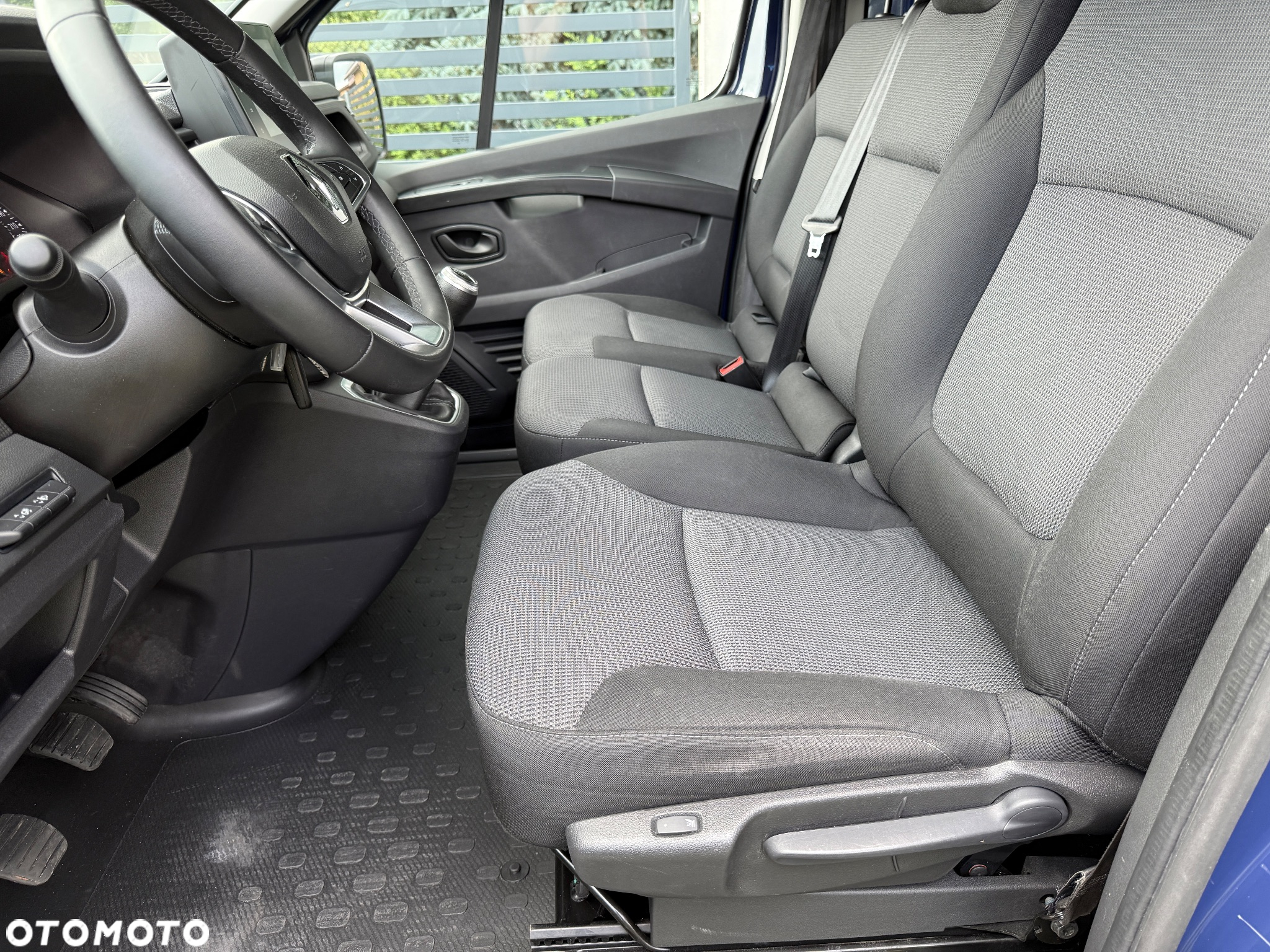 Renault Trafic - 28