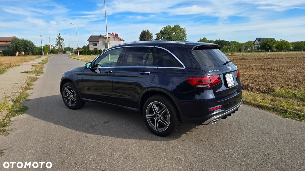 Mercedes-Benz GLC 300 4-Matic - 2