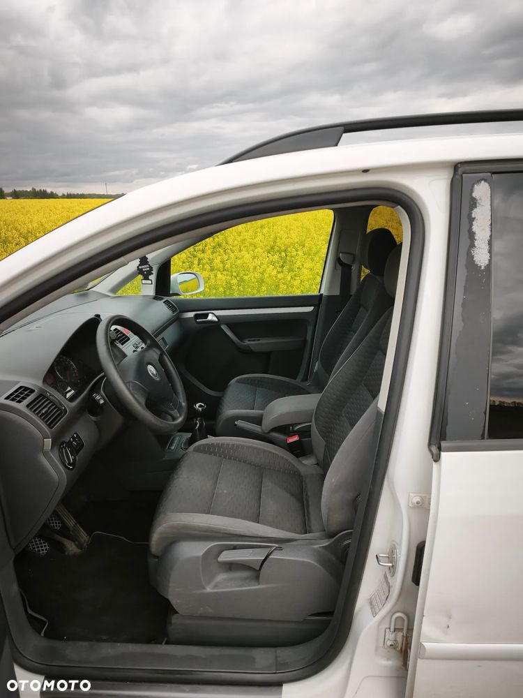 Volkswagen Touran 1.9 TDI Highline - 10