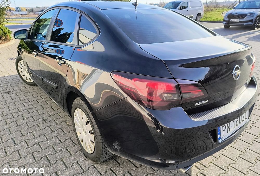 Opel Astra IV 1.4 T Active - 4