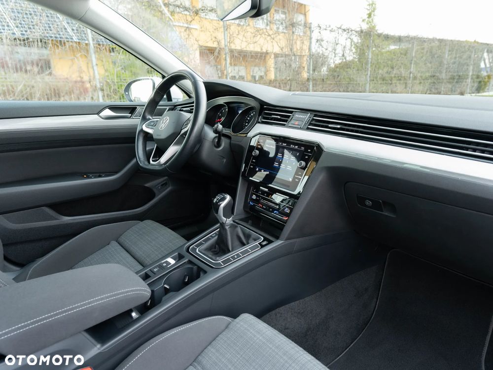 Volkswagen Passat Variant 1.5 TSI EVO Elegance - 20