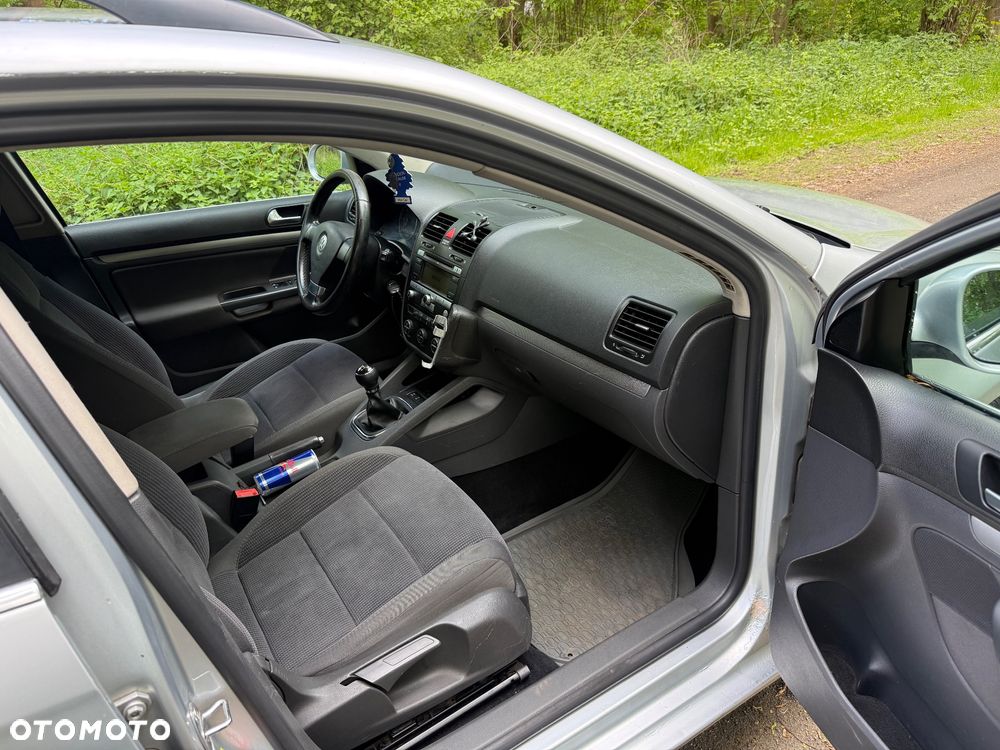 Volkswagen Golf 2.0 TDI DPF Comfortline - 7