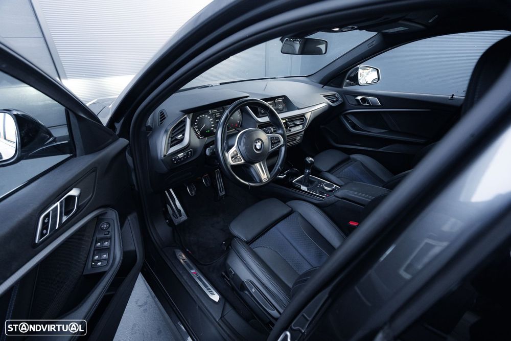 BMW 116 d Pack Desportivo M - 28