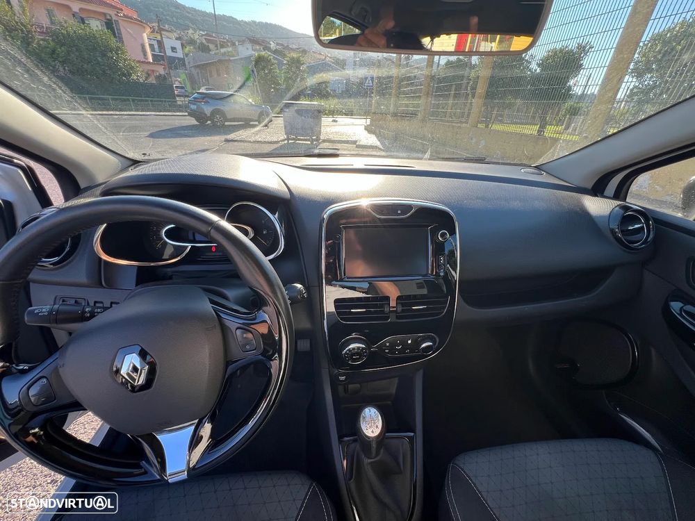 Renault Clio 1.5 dCi Luxe - 12