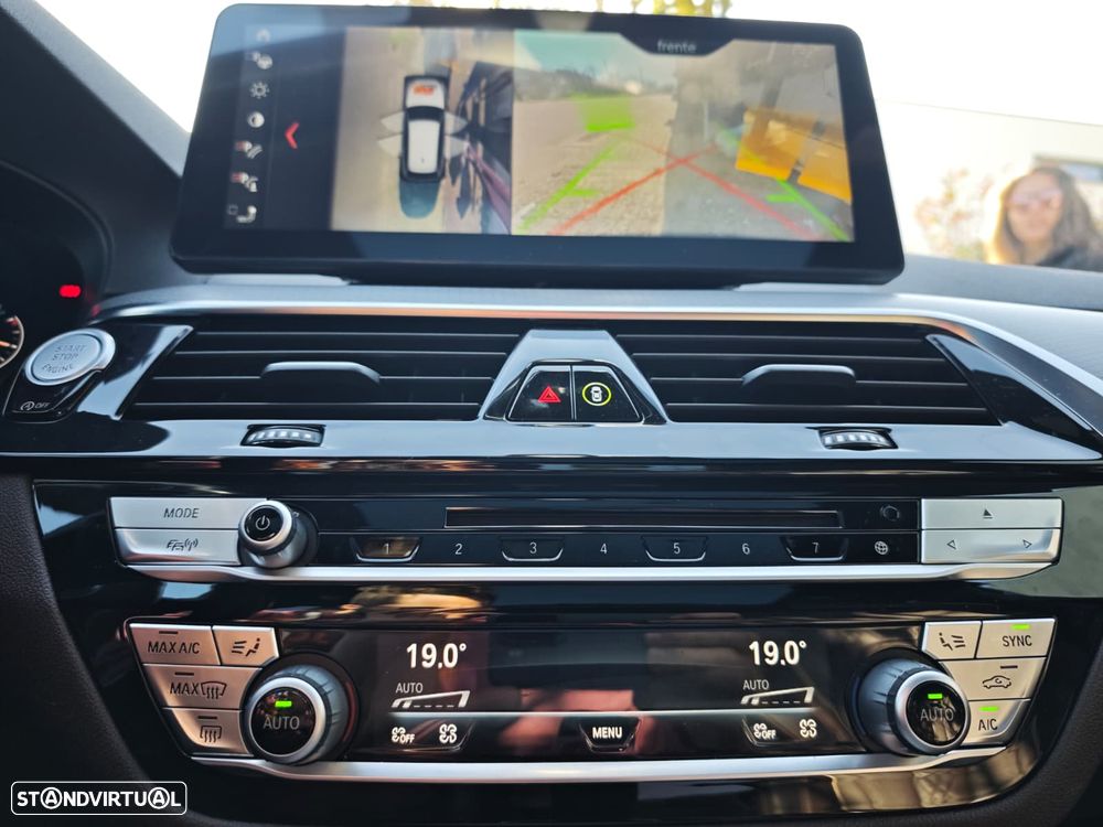 BMW 520 d Pack Desportivo M Auto - 15