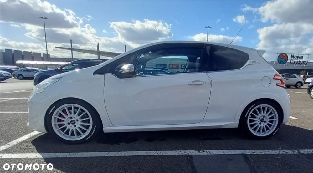 Peugeot 208 1.6 THP GTi - 7