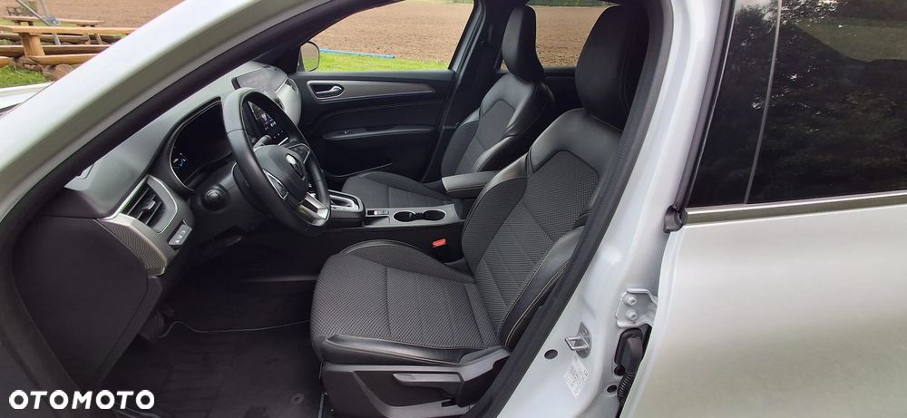 Renault Arkana 1.6 E-TECH Intens MMT - 14