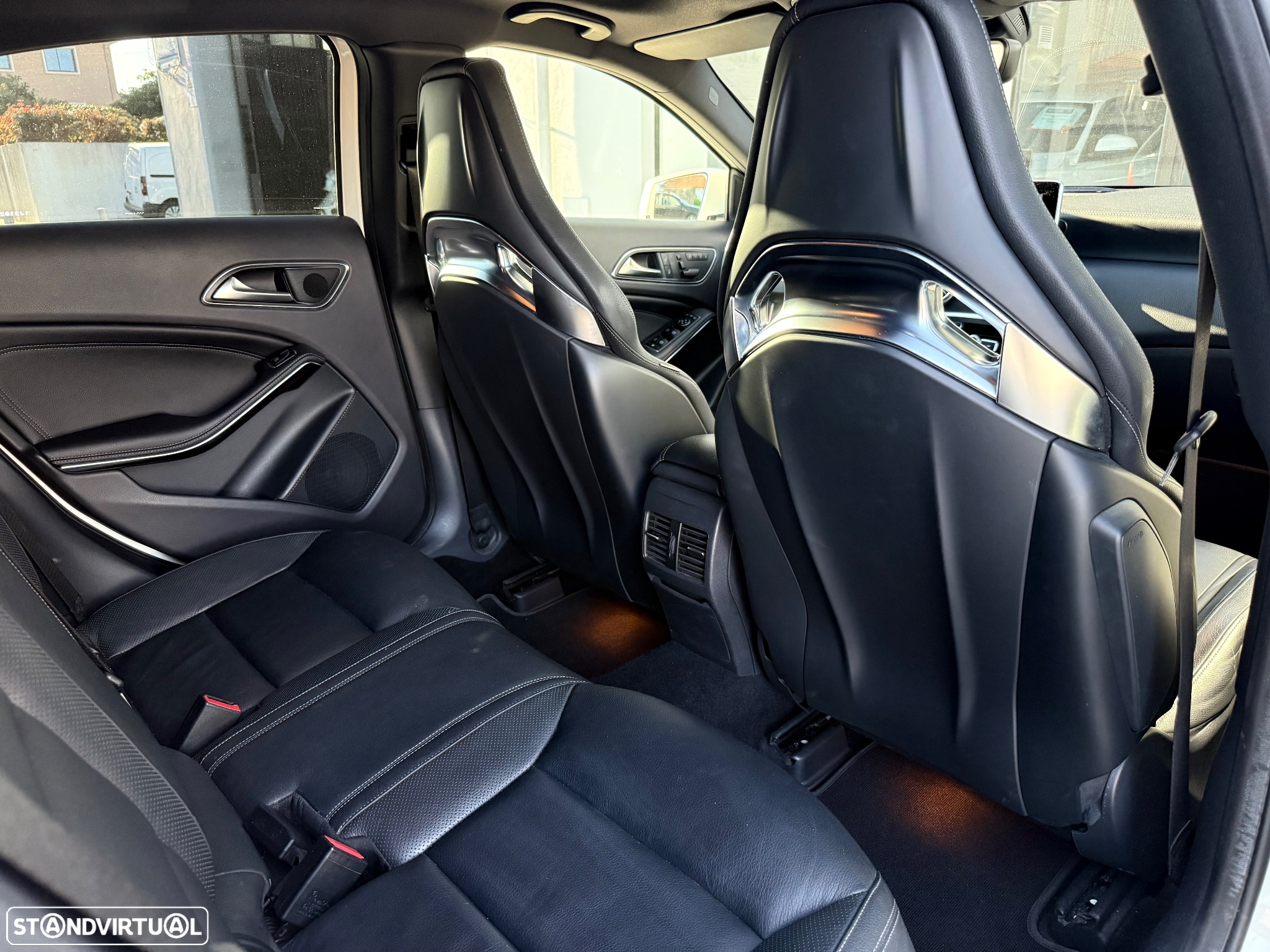 Mercedes-Benz A 45 AMG 4-Matic - 16