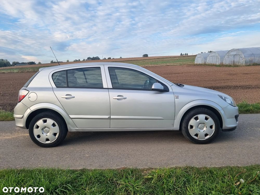 Opel Astra 1.6 Edition - 9