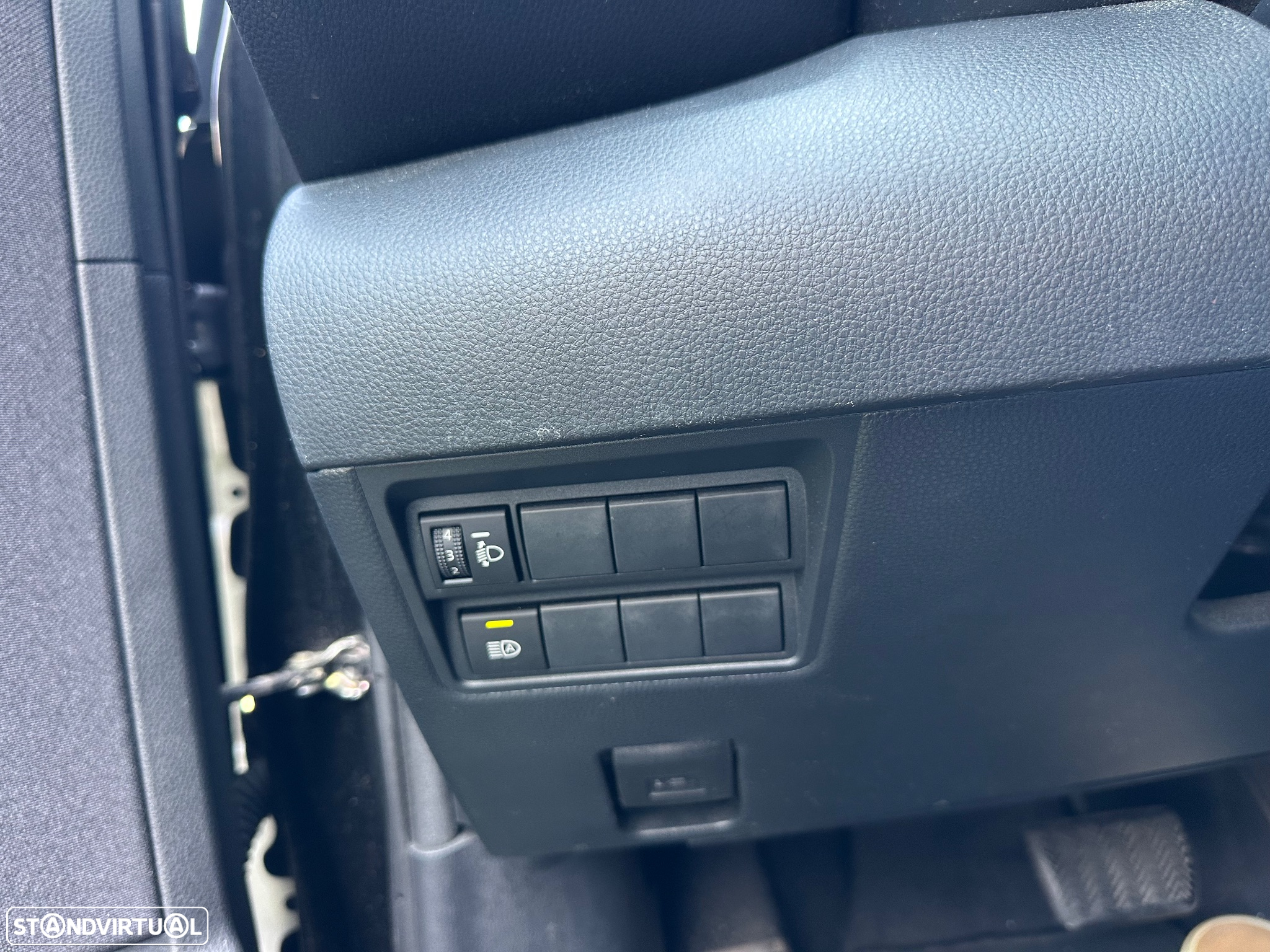 Toyota Yaris 1.5 HDF Comfort - 5