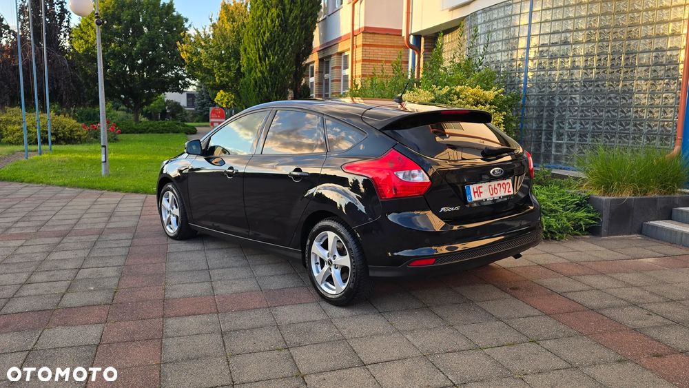 Ford Focus - 37