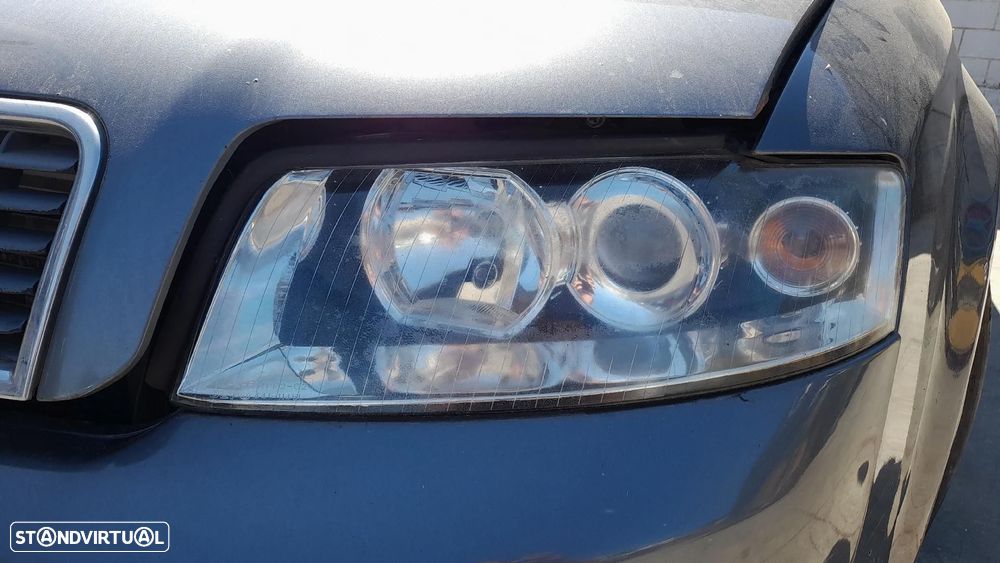 Ótica / farol esquerda AUDI A4 (8E2, B6) - 1
