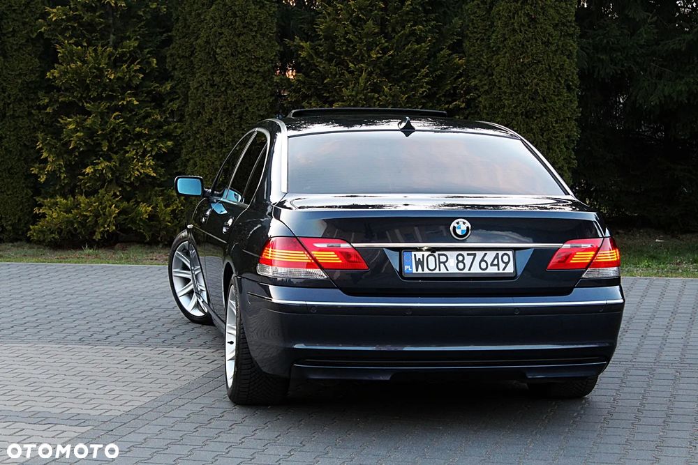BMW Seria 7 750Li - 16
