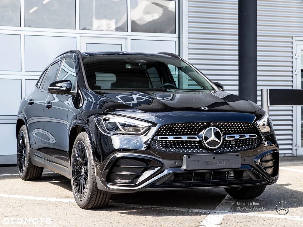 Mercedes-Benz GLA 200 AMG Line - 4