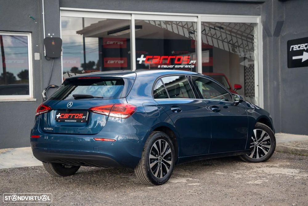 Mercedes-Benz A 250 e Style Plus - 8