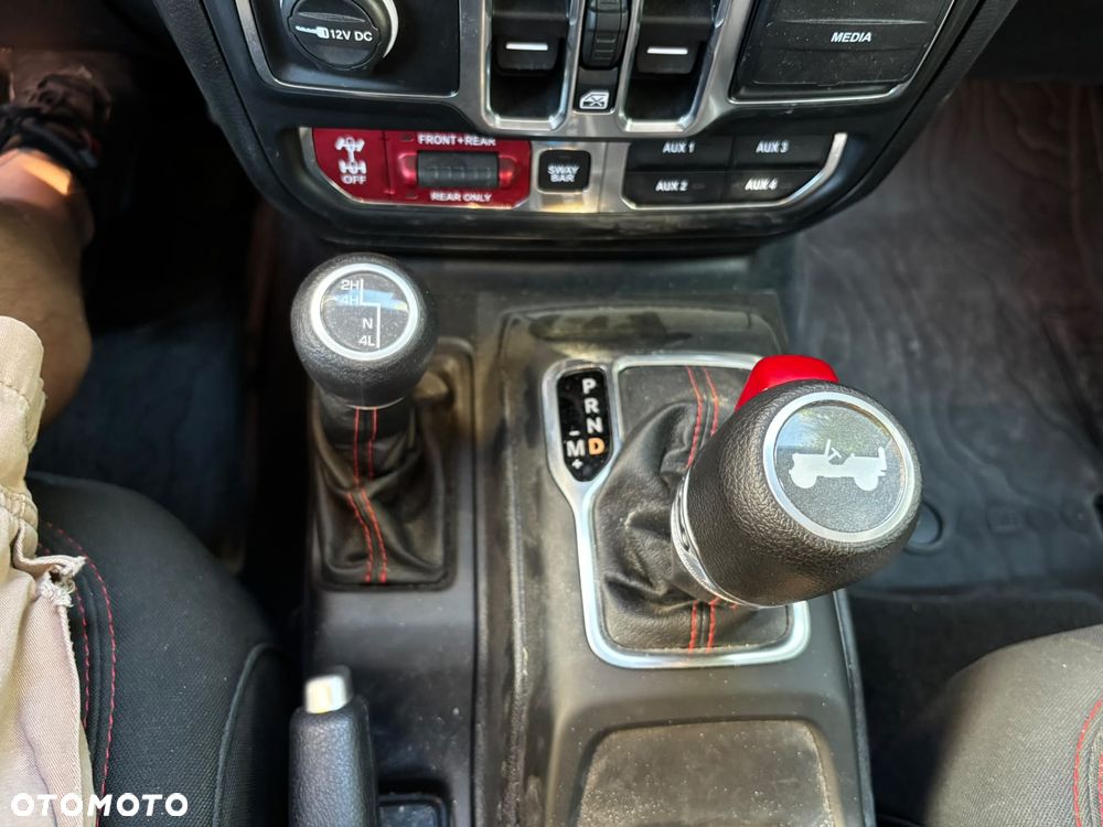 Jeep Wrangler - 9