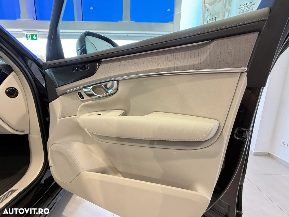 Volvo XC 90 B5 AWD MHEV Ultra Bright - 27
