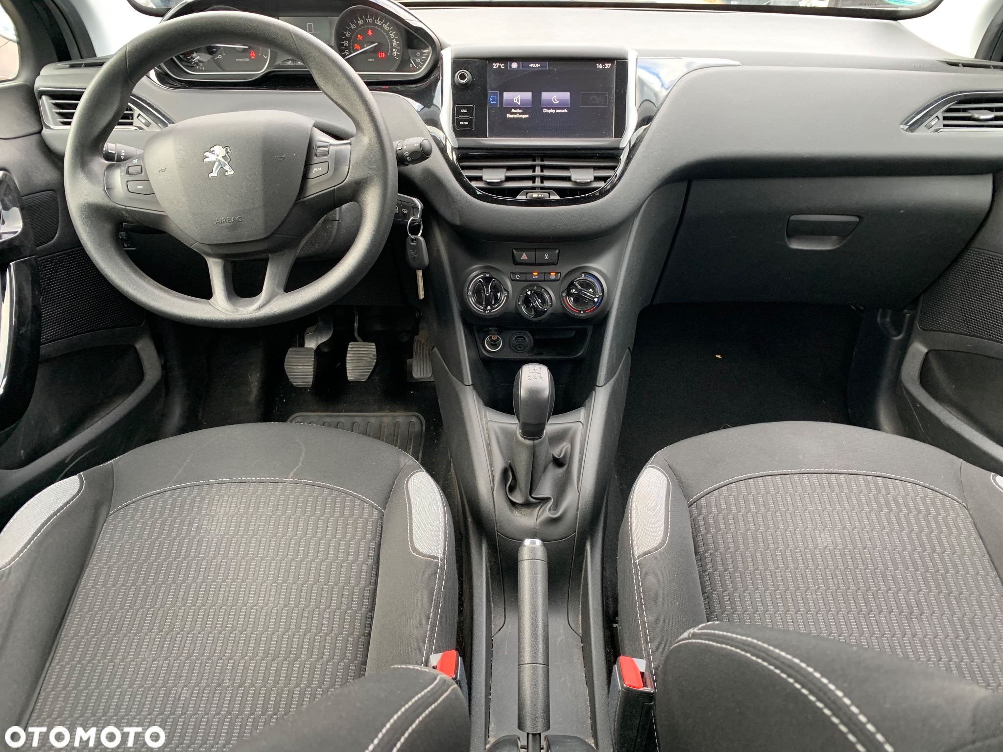 Peugeot 208 1.2 PureTech Allure - 16