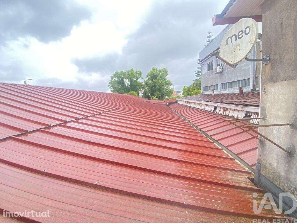 Armazém em Oliveira do Douro de 676,00 m2 - Grande imagem: 2/22