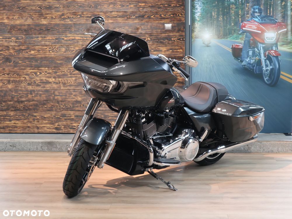 Harley-Davidson Touring Road Glide - 3