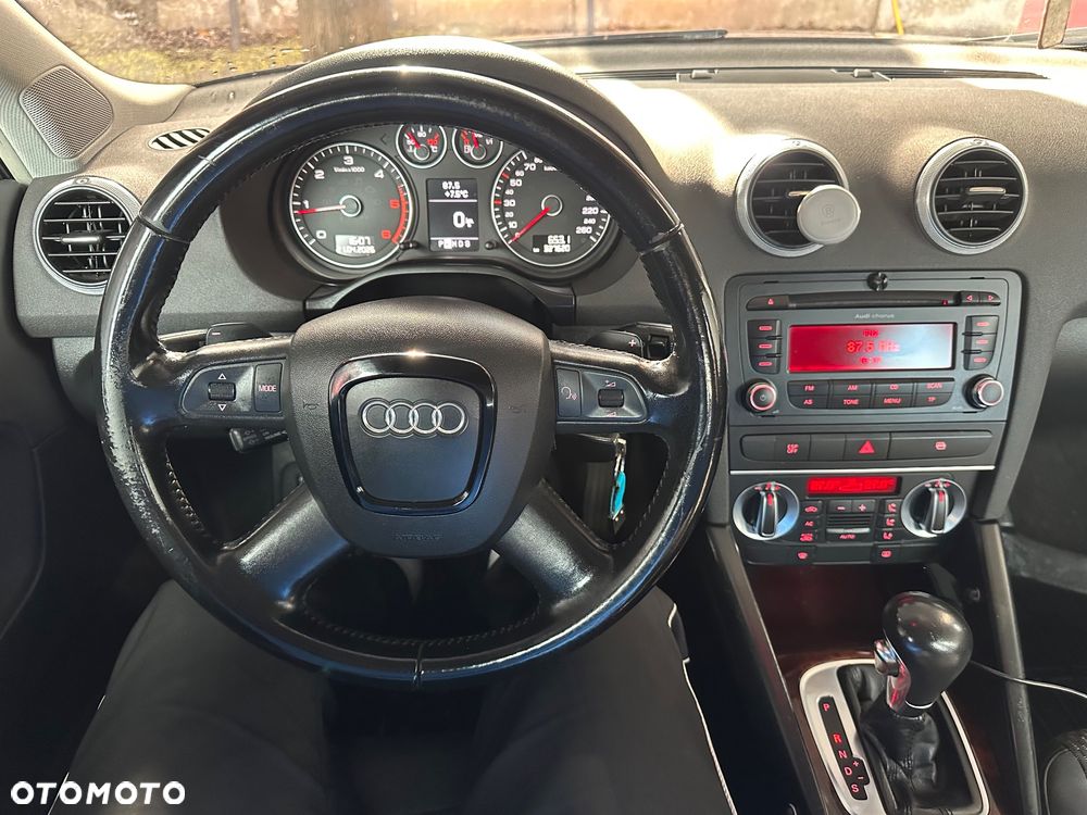 Audi A3 Sportback - 8