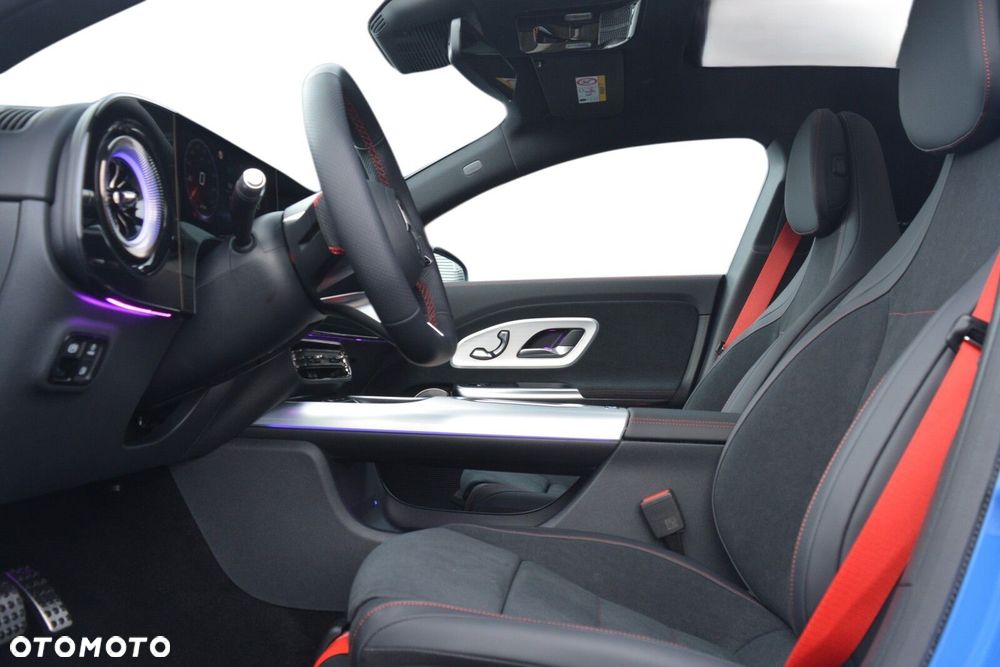 Mercedes-Benz CLA - 7