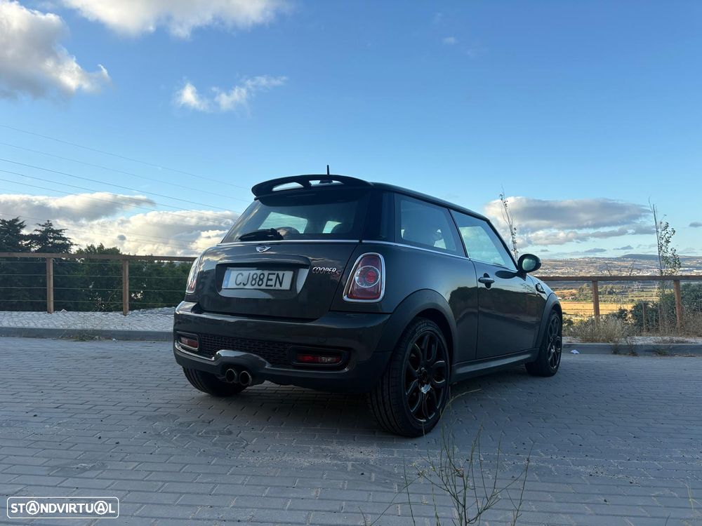 MINI 3 Portas Cooper S - 2