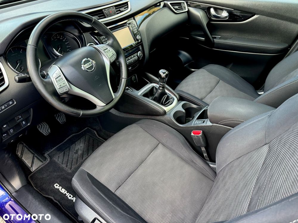 Nissan Qashqai 1.6 DCi TEKNA - 9