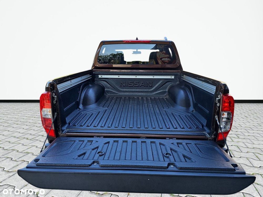 Nissan Navara - 22