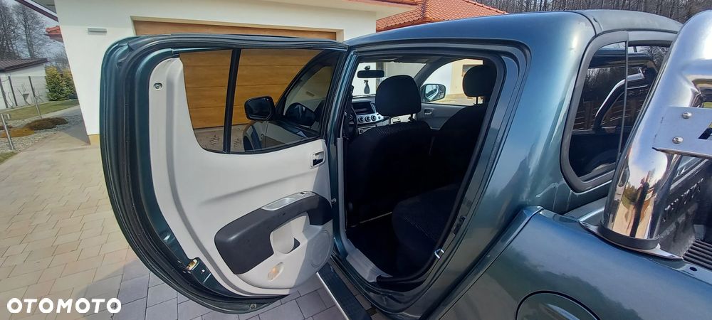 Mitsubishi L200 - 14