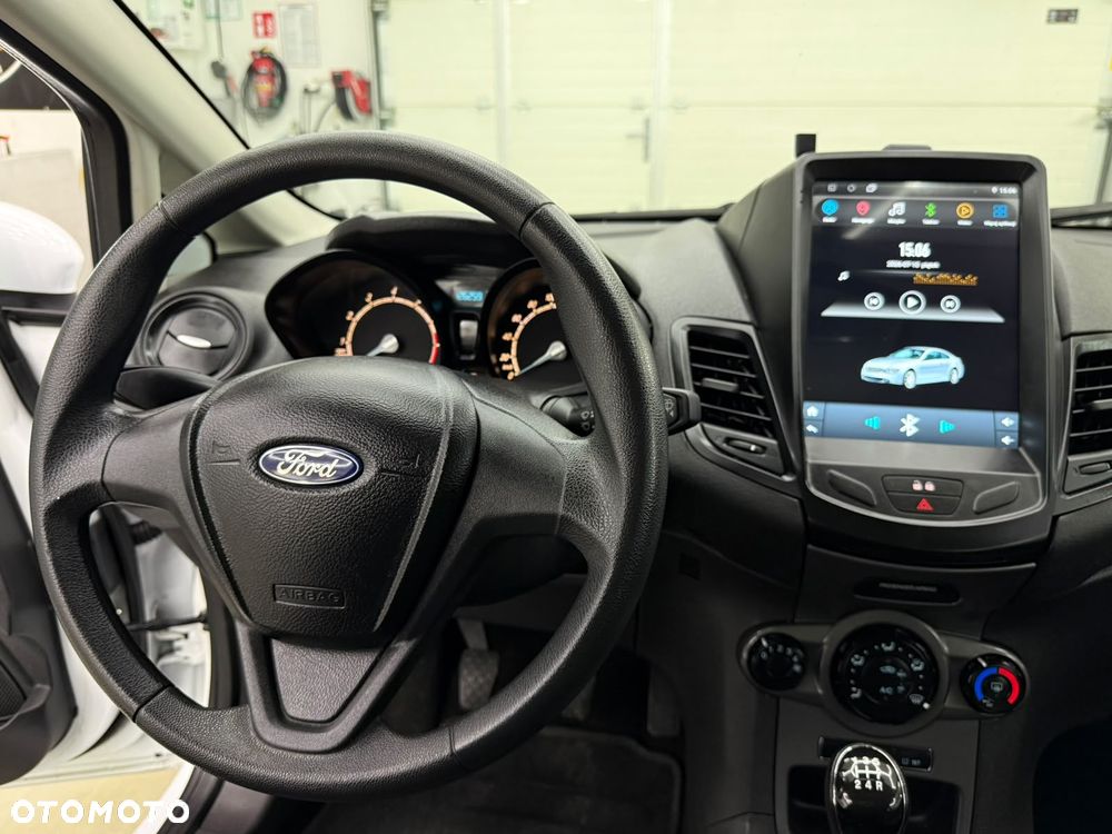 Ford Fiesta 1.25 Trend Edition - 22