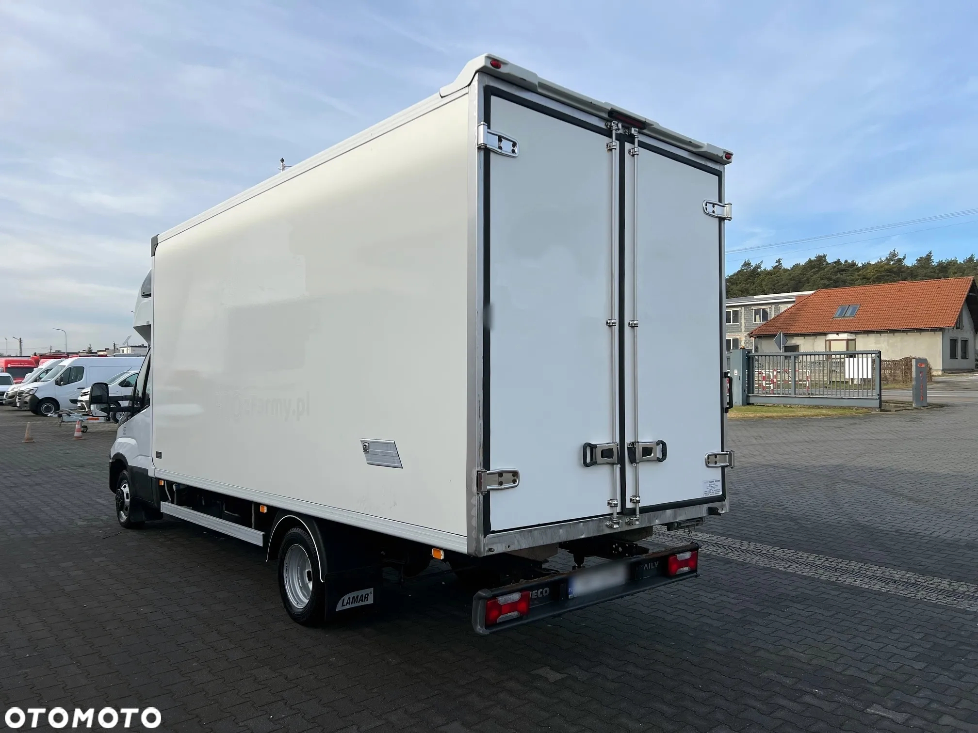 Iveco Daily 50C18 Bliźniaki Kontener Chłodnia/Mroźnia 10ep + 3x Drzwi Salon PL, Jeden Właściciel - 2