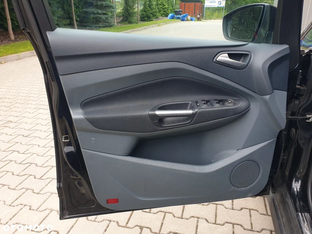 Ford Grand C-MAX - 21