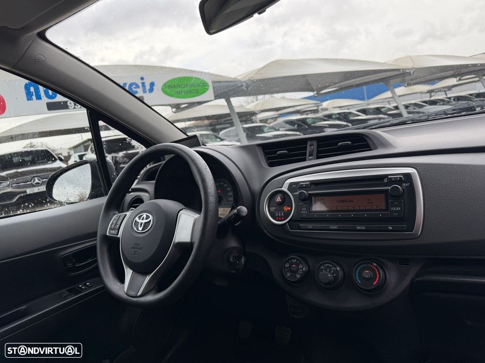 Toyota Yaris 1.0 VVT-i Comfort+AC - 9