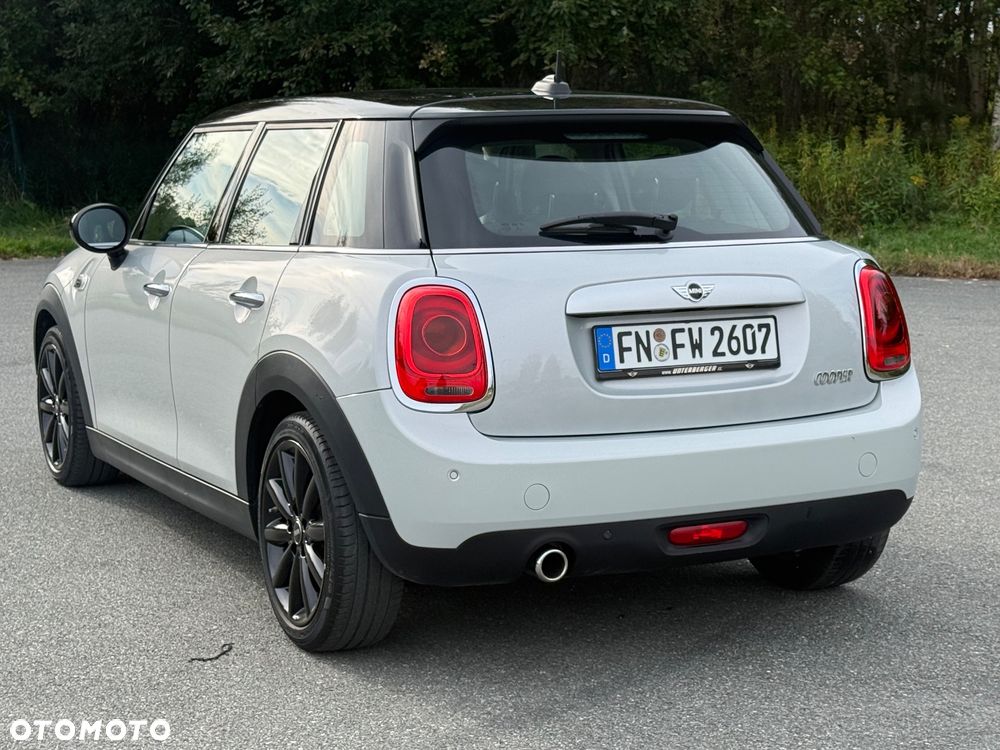 MINI Cooper Essential Trim - 7