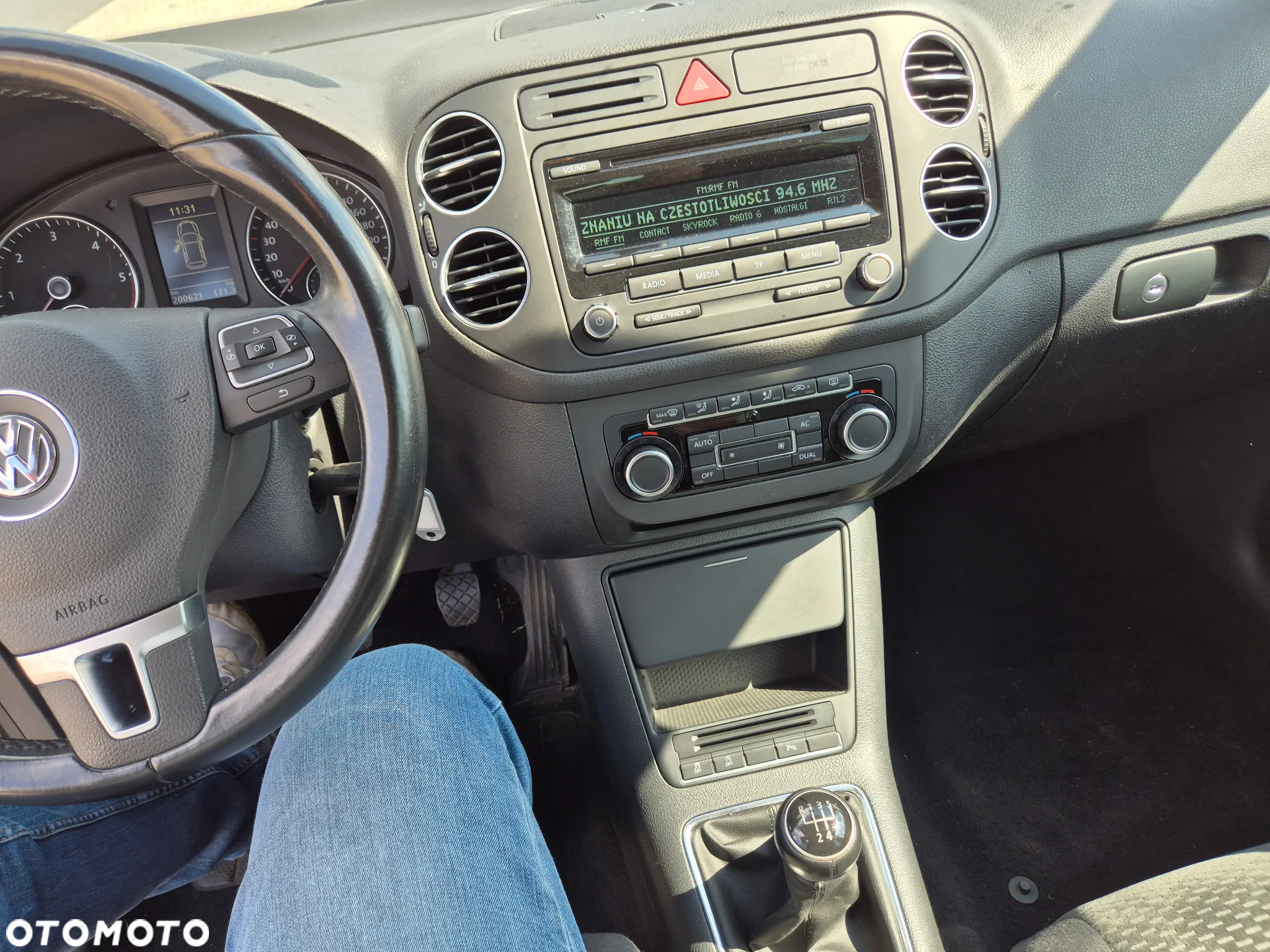 Volkswagen Golf Plus 1.6 TDI Comfortline - 27