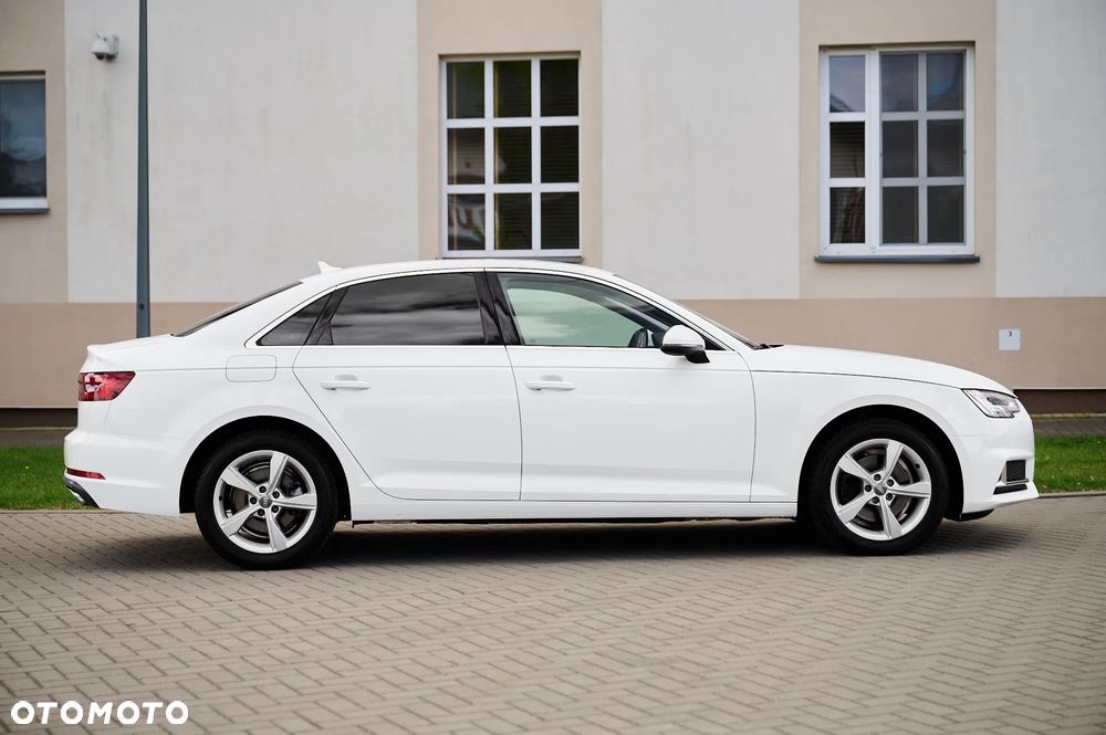 Audi A4 ver-2-0-tfsi-ultra-s-tronic-sport - 17