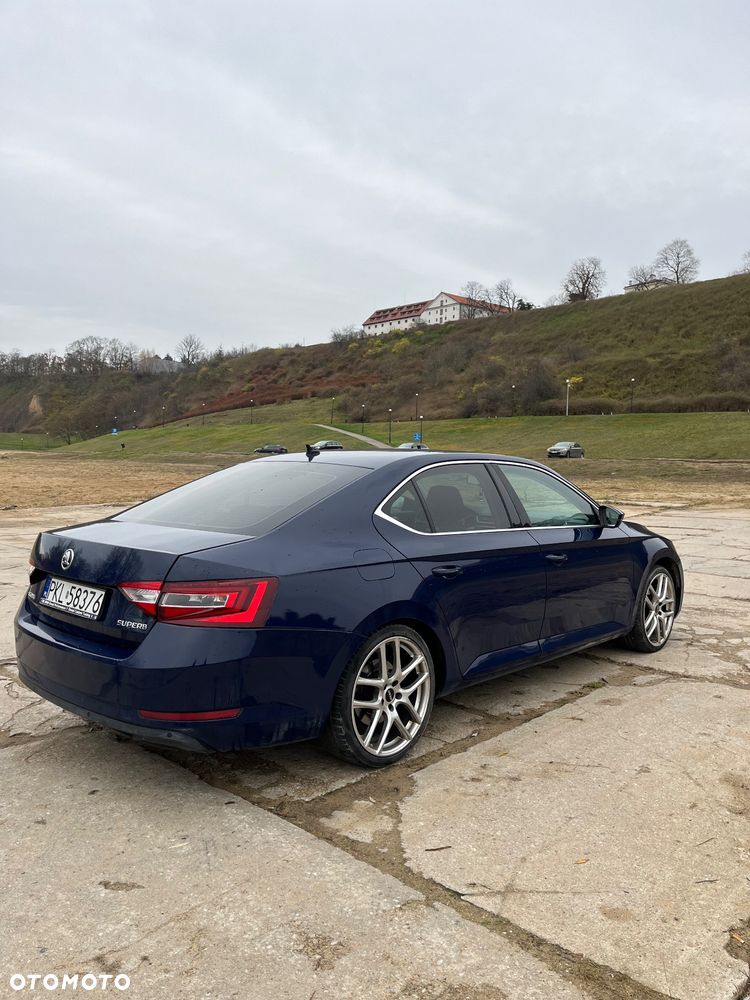 Skoda Superb 1.6 TDI Style Greenline - 5