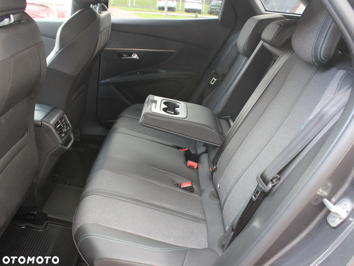 Peugeot 3008 1.2 PureTech Allure Pack S&S EAT8 - 18
