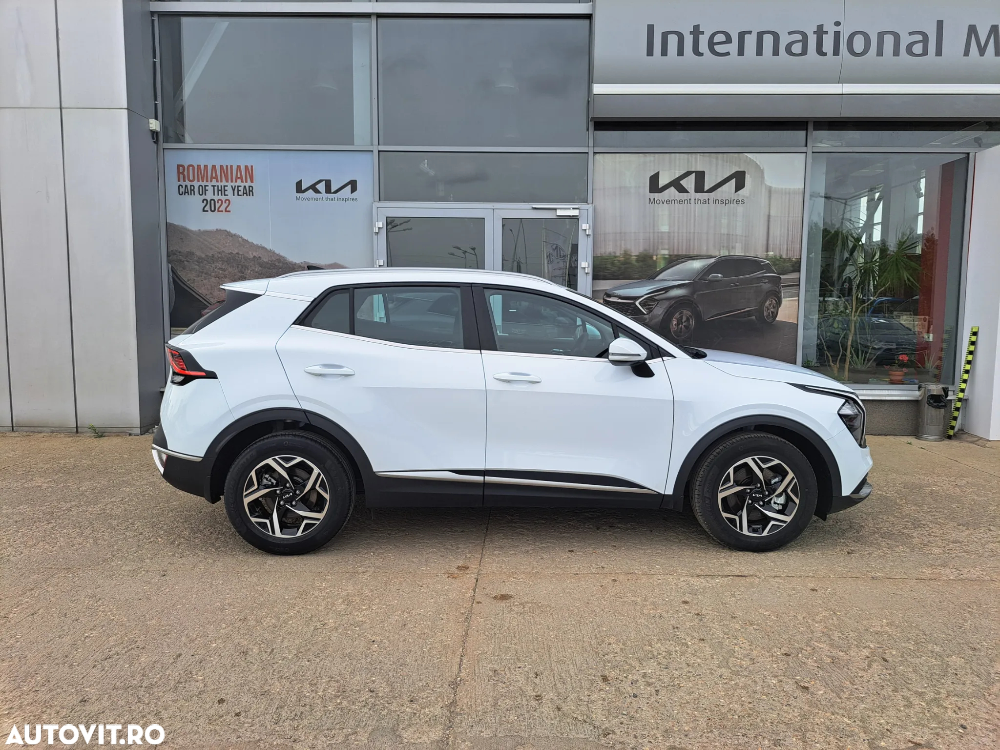 Kia Sportage 1.6 T-GDI MHEV 7DCT HP 4x2 Urban - 4