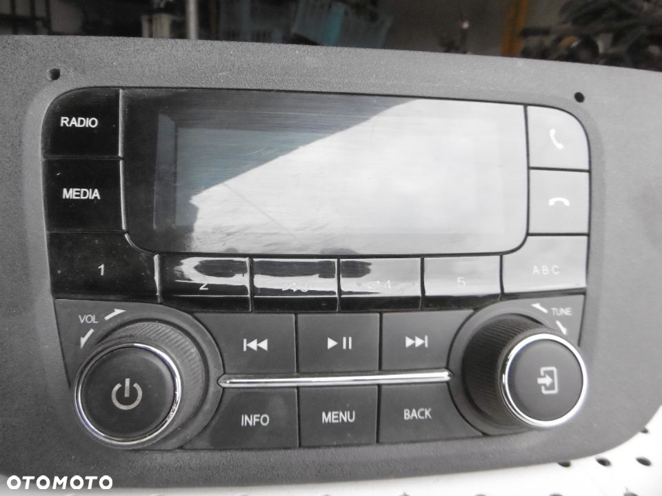 RADIO IVECO DAILY - 2