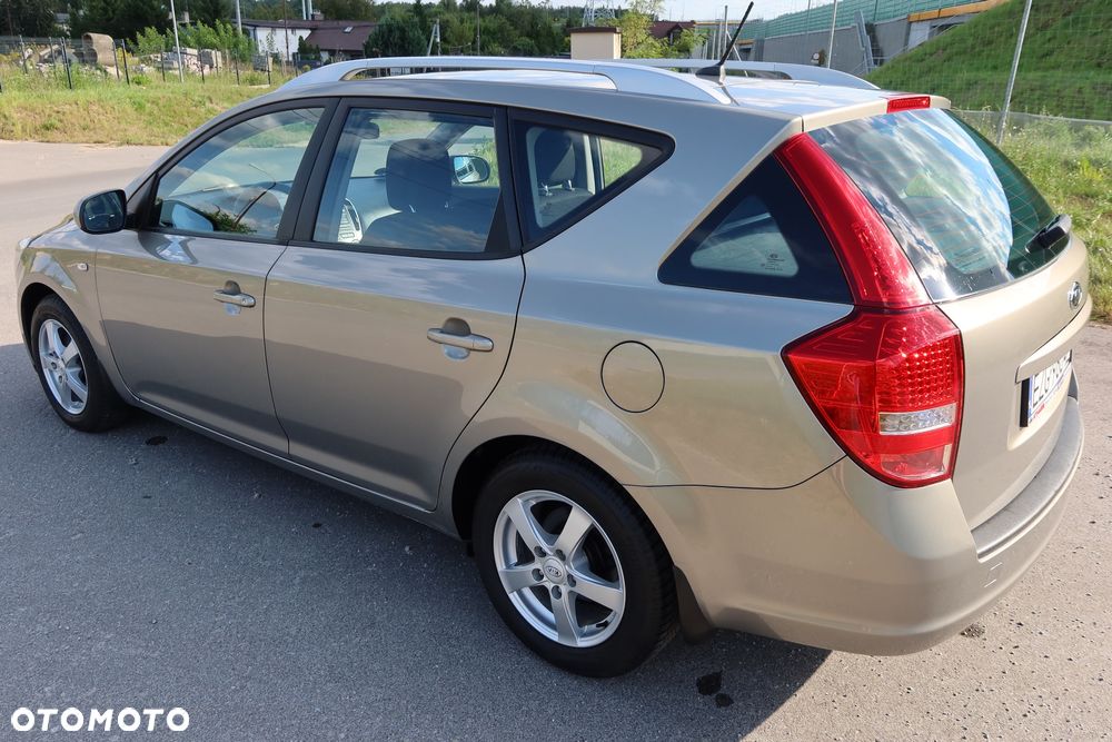 Kia Ceed Cee'd 1.4 L - 7
