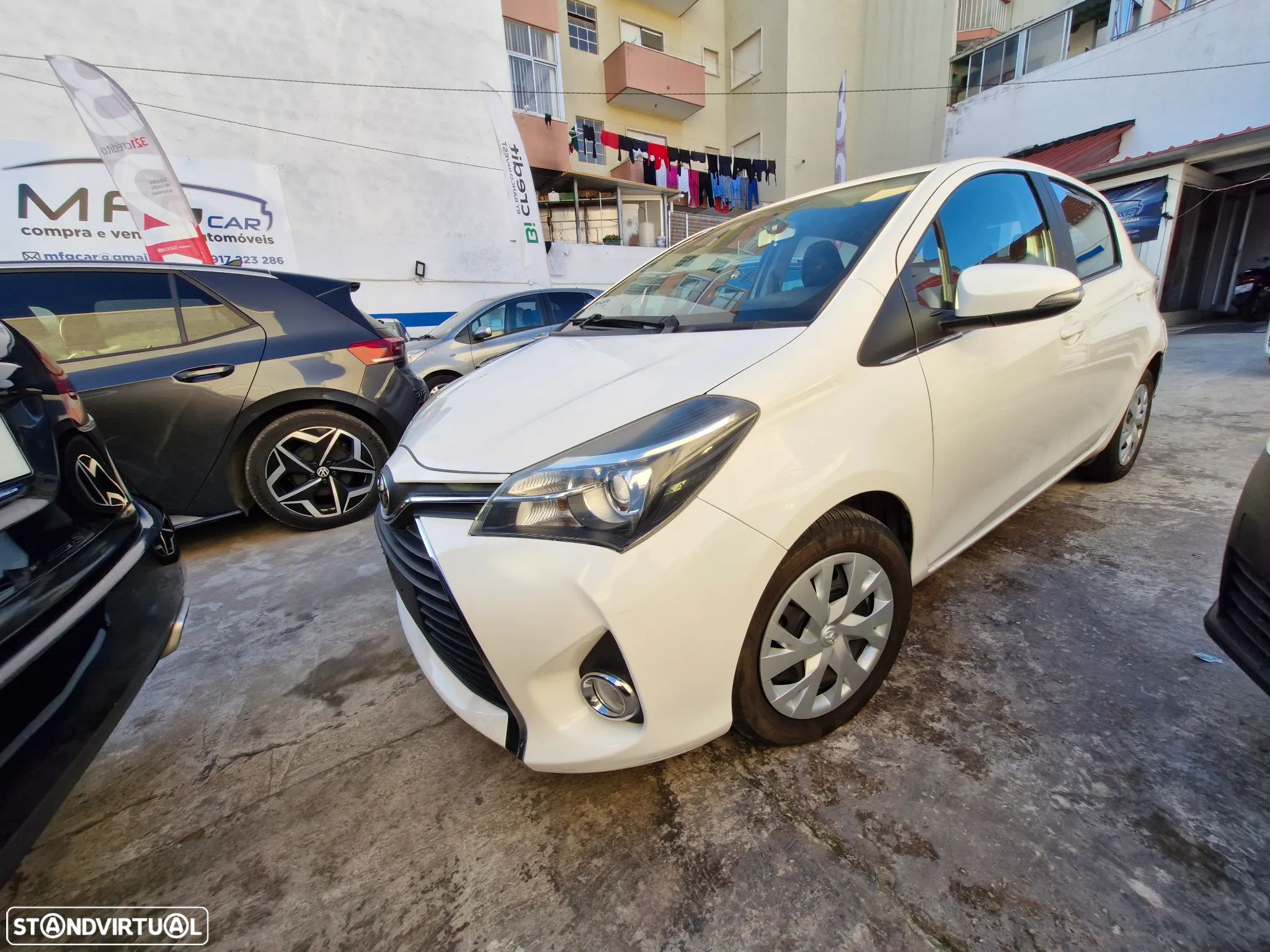 Toyota Yaris 1.4 D-4D Comfort 99g - 1