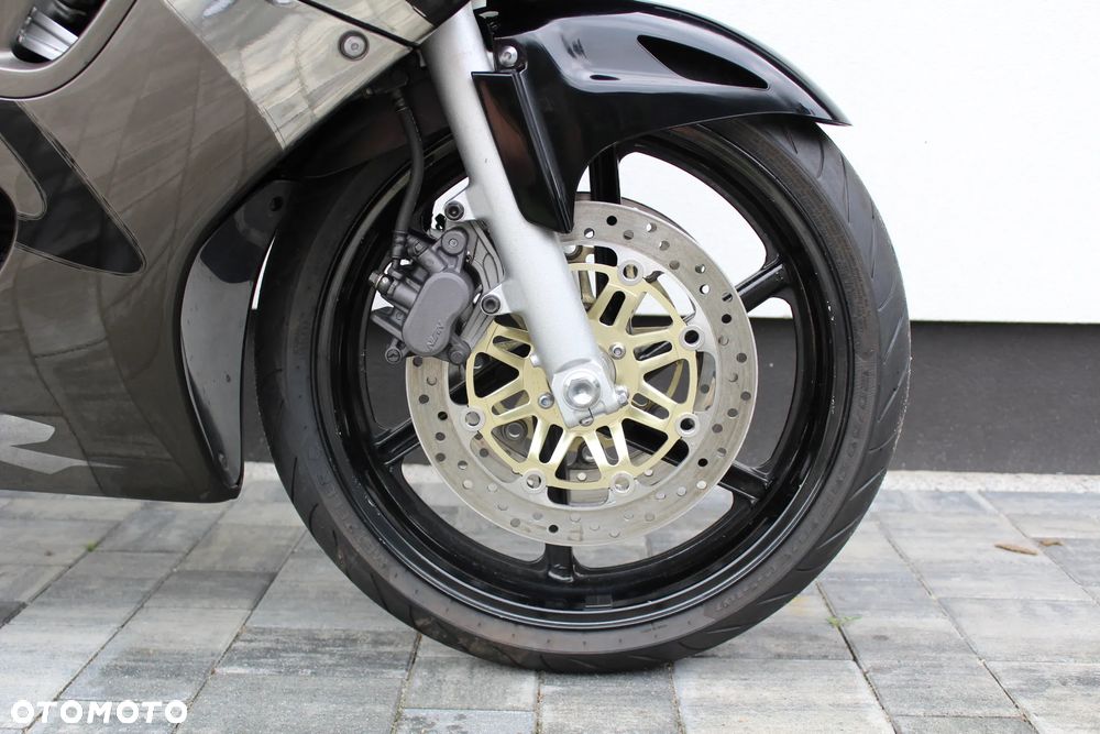 Honda CBR - 19